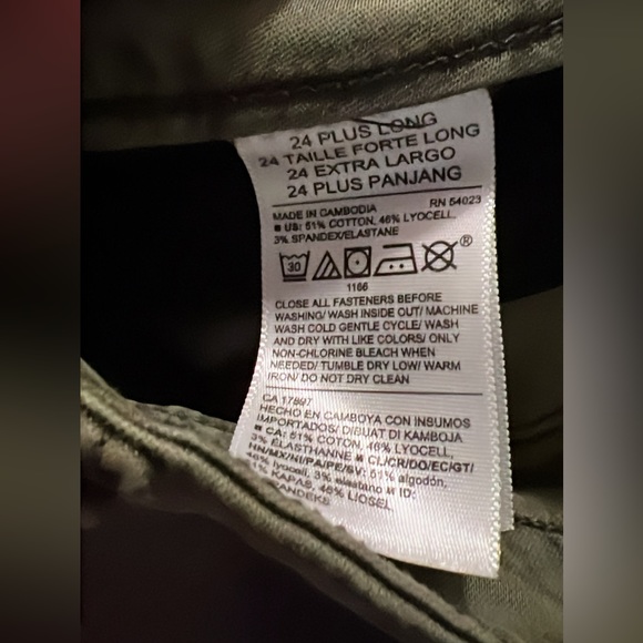 Old Navy Rockstar Jeans - Picture 4 of 4